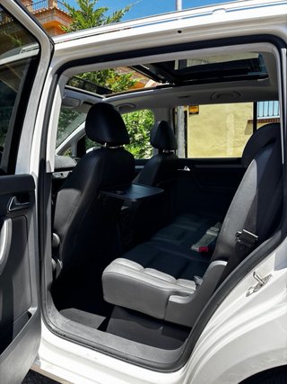 Volkswagen Touran 2012  92 000km certificados