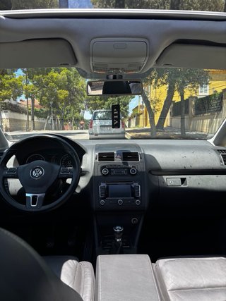 Volkswagen Touran 2012  92 000km certificados