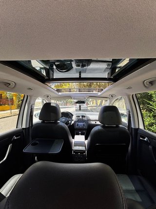 Volkswagen Touran 2012  92 000km certificados