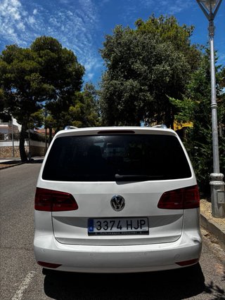 Volkswagen Touran 2012  92 000km certificados
