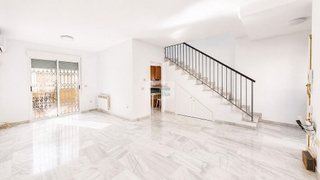 Casa adosada en alquiler en Bola de Oro - Serrallo en Granada