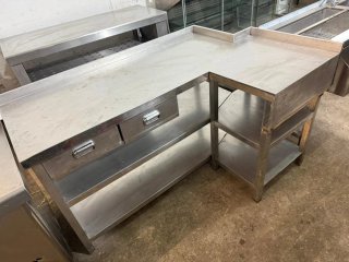 Mesa de acero inoxidable