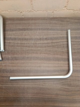 Silla de ducha Mobiclinic Marisma con forma de U