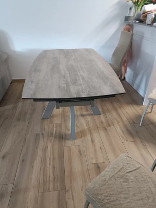 Mesa de comedor extensible moderna