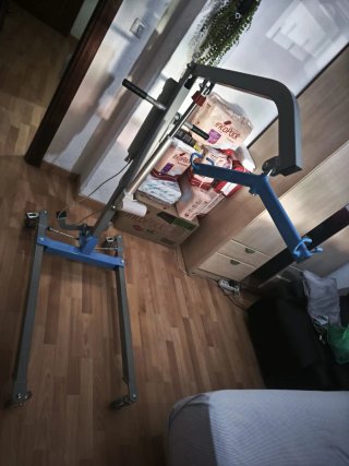 Grúa de cigüeña de 150kg + arnés totalmente nueva.