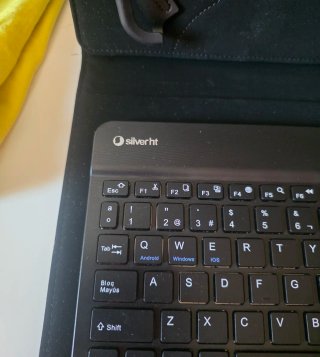 Funda con Teclado SilverHT para Tablet