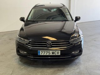 Volkswagen Passat 2022