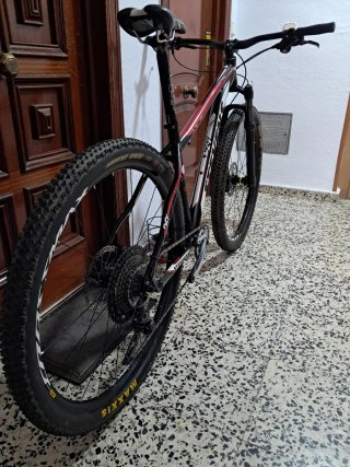 Stevens 29 talla L XT Ultraligera y nueva hardtrai