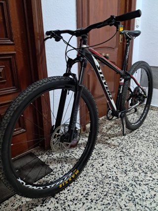 Stevens 29 talla L XT Ultraligera y nueva hardtrai