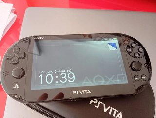 PS Vita Negra con Juegos