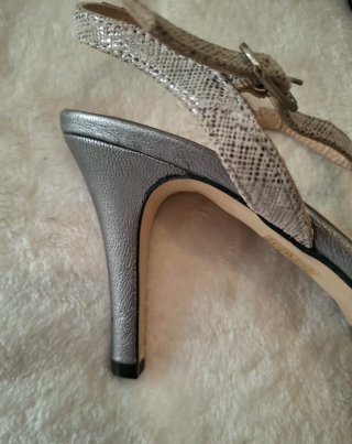Tacones Marian Plata Talla 38