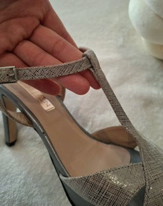 Tacones Marian Plata Talla 38