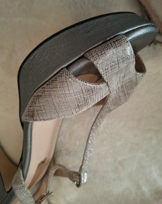 Tacones Marian Plata Talla 38