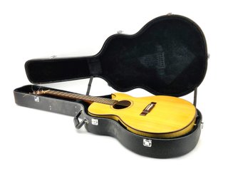 E1813398-0    Guitarra Acustica Washburn Ea30n