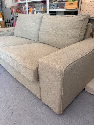 Sofá de 2 plazas tela beige/gris