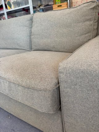 Sofá de 2 plazas tela beige/gris