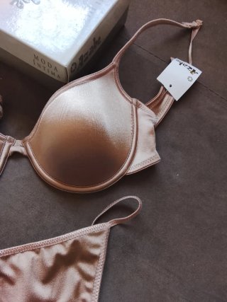 Conjunto Azabache Talla 95 Beige/Dorado