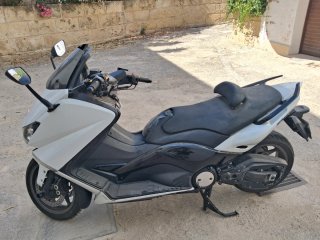 Yamaha TMAX 530 Maxi Scooter