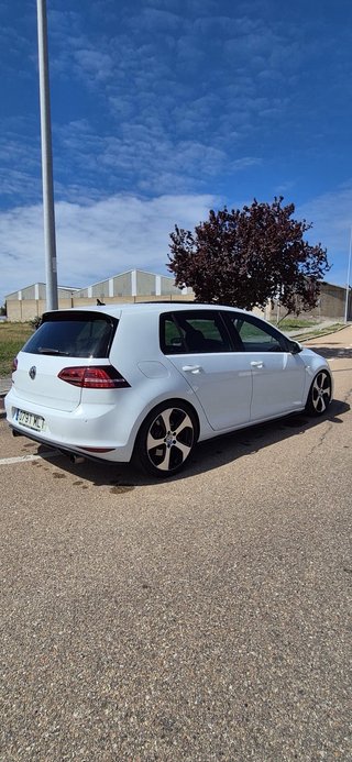 Volkswagen Golf 2015