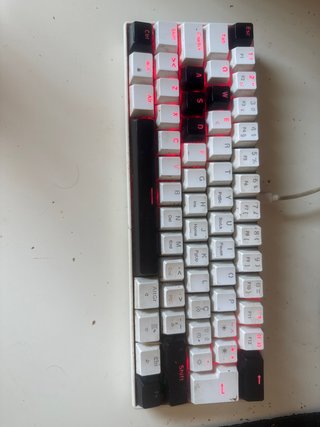 Teclado Mecánico Gaming RGB