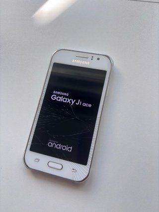 Samsung Galaxy J1 Ace Blanco