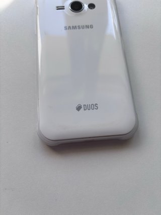 Samsung Galaxy J1 Ace Blanco
