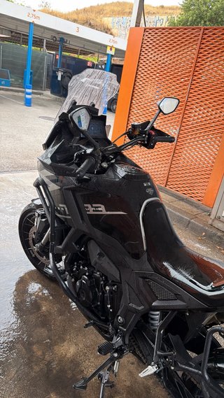 Zontes 703F Adventure Negra.