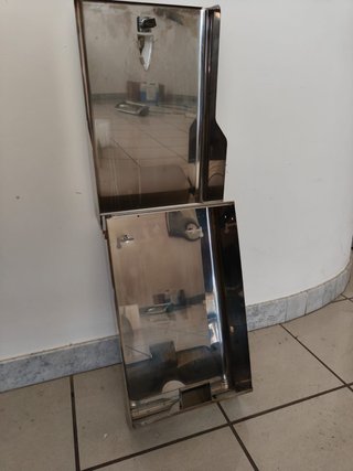 Dispenser carta mani Inox a parete con chiave