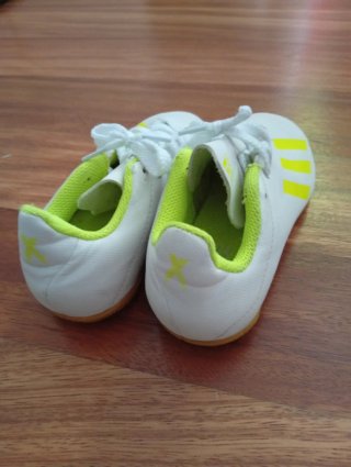Botas de fútbol Adidas Talla 28