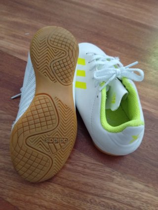 Botas de fútbol Adidas Talla 28