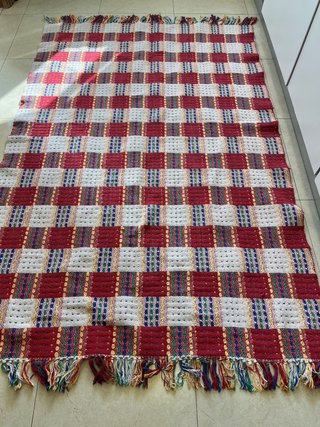 Alfombra de tela a cuadros