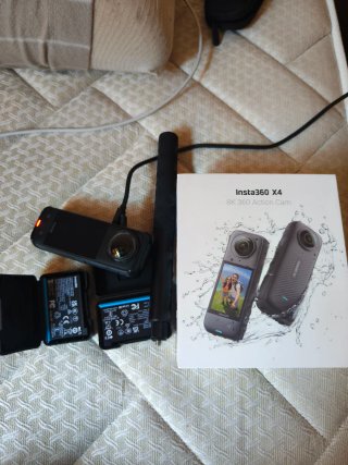 Insta360 X4 Kit Aventura
