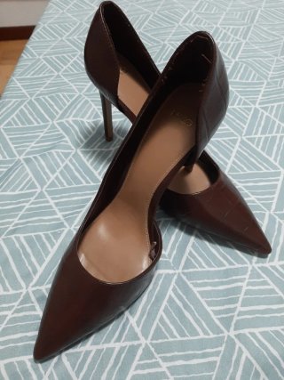 Zapatos de tacón Mango marrones