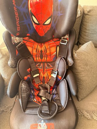 Silla coche Spiderman niño