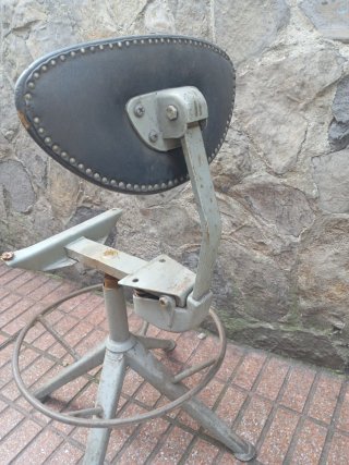 Silla industrial antigua ajustable