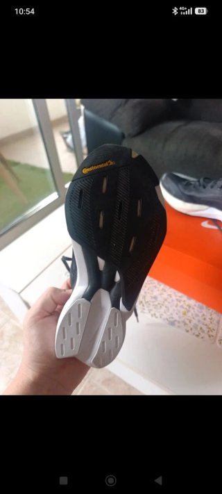 Zapatilla Adidas Adizero Adios 36 usadas una vez
