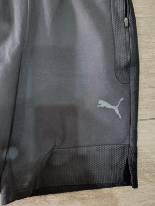 Pantalón deportivo Puma negro