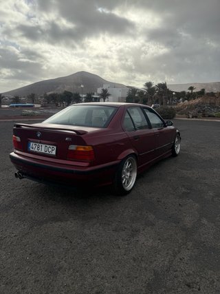 BMW e36 325i