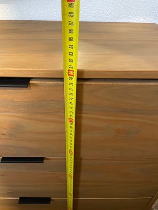 Cómoda de madera con 5 cajones