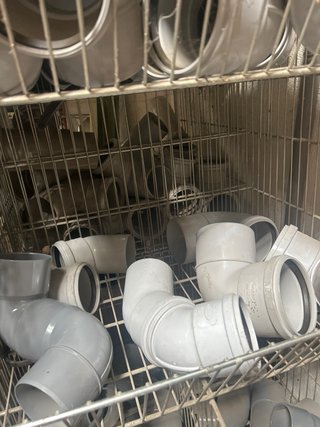 Piecerío PVC y Polietileno (precio depende tamaño)
