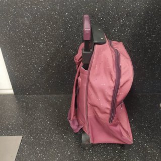 Mochila con ruedas Free Spirit de color granate