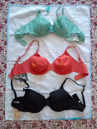 Sujetadores: Negro, Coral, Menta
