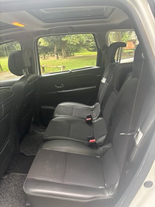 Renault Grand Scenic 2012
