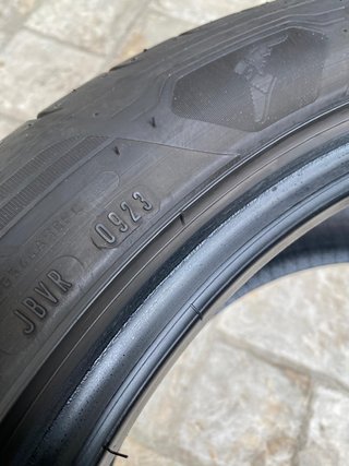 Neumáticos 245/45 R18 GOODYEAR
