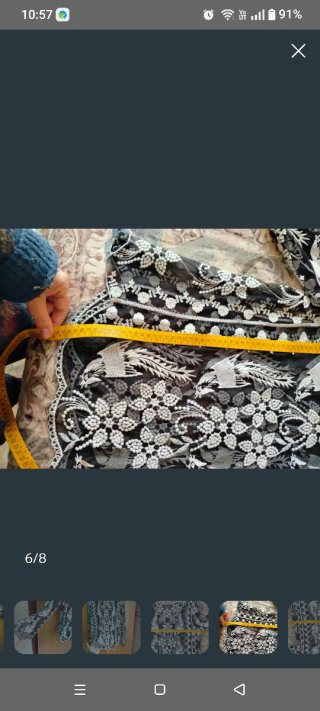 Maglia velata con pizzo floreale