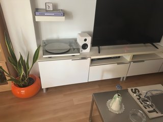 Mueble IKEA BESTÅ blanco con 2 cajones y 2 puertas