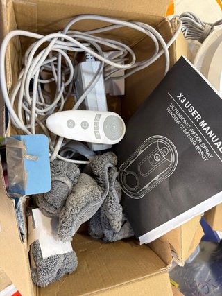 Robot Limpiacristales Amazon Blanco