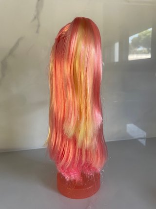 Muñeca Rainbow High Coral