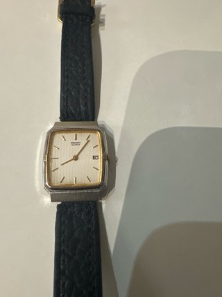 Reloj Seiko Mujer Negro y Dorado