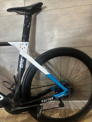 Bicicleta Carretera Factor One Talla M